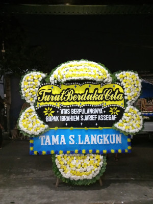 Papan Bunga Duka di Rajeg